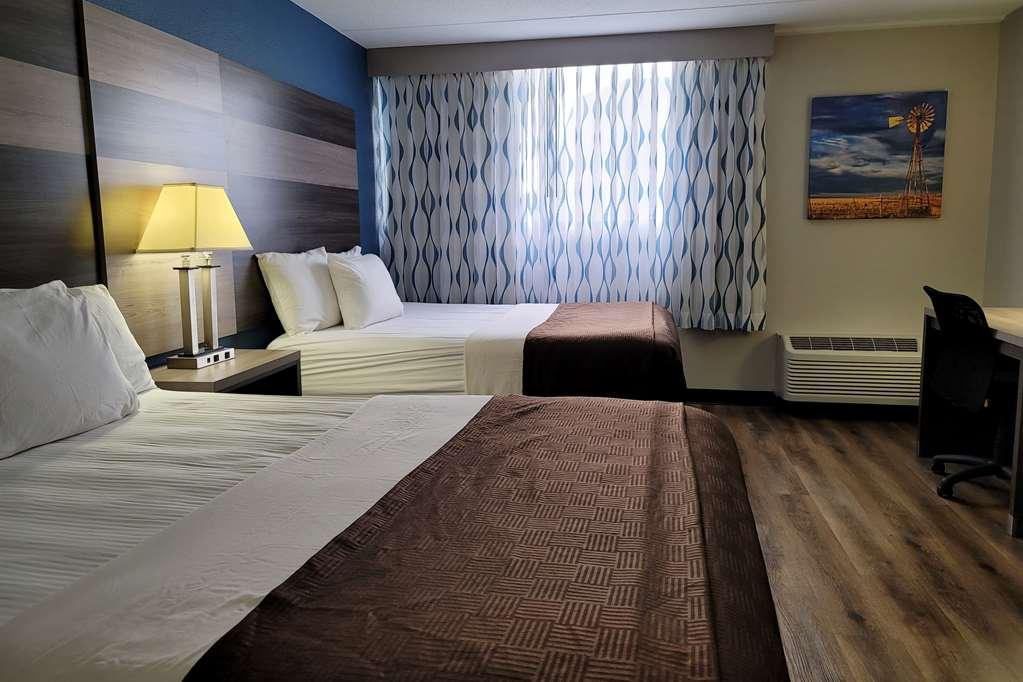 Wingate By Wyndham Wichita Airport Hotel Стая снимка