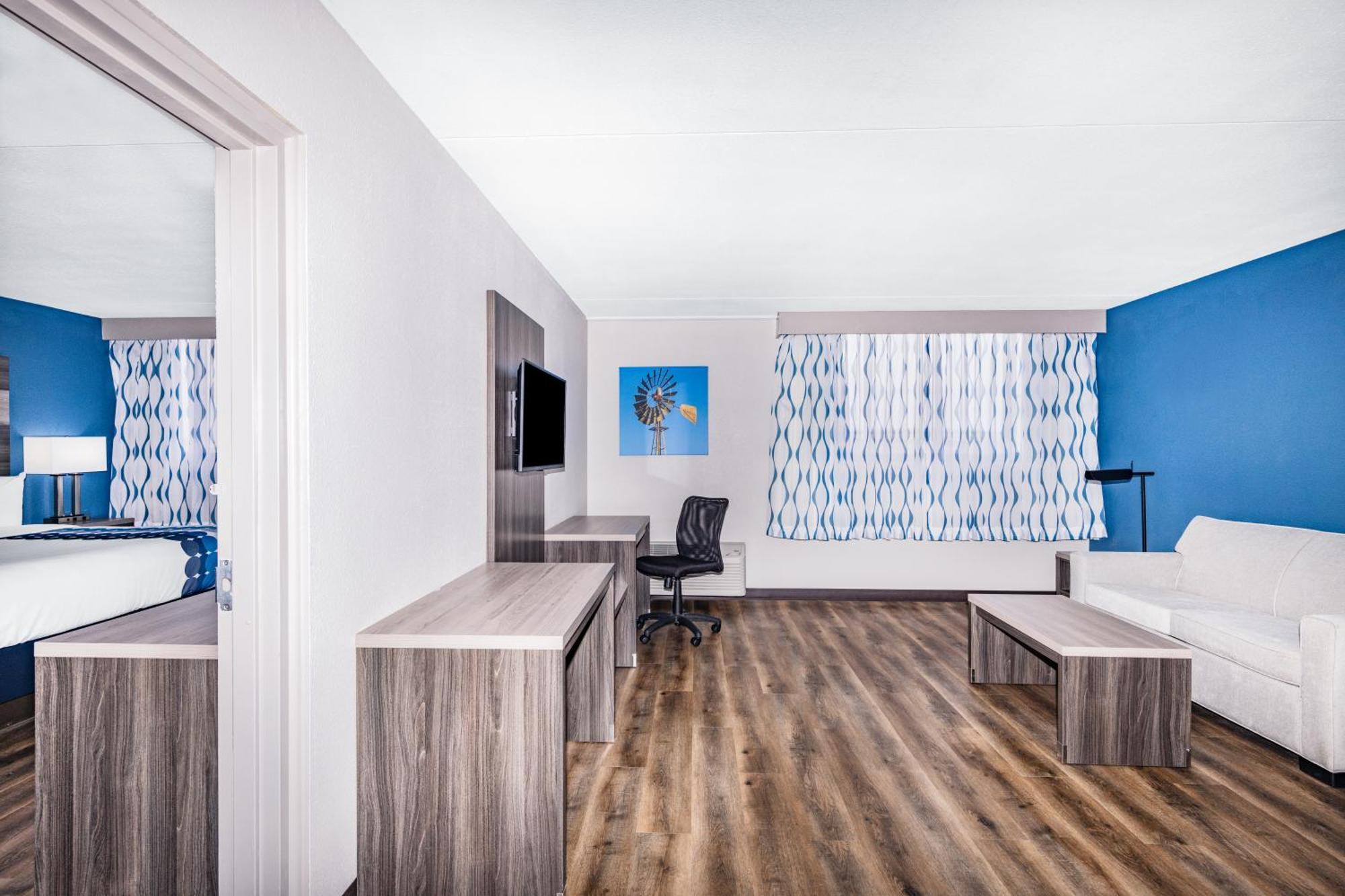 Wingate By Wyndham Wichita Airport Hotel Екстериор снимка